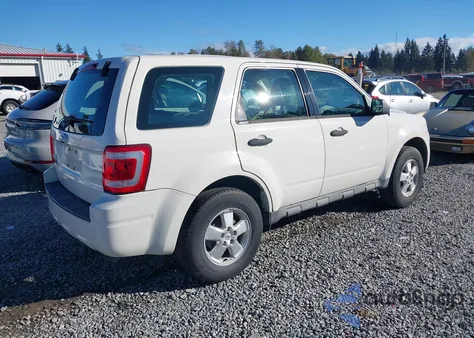 2009 Ford Escape Xls/Xls Manual из США, поврежденный, VIN 1FMCU02749KB31375